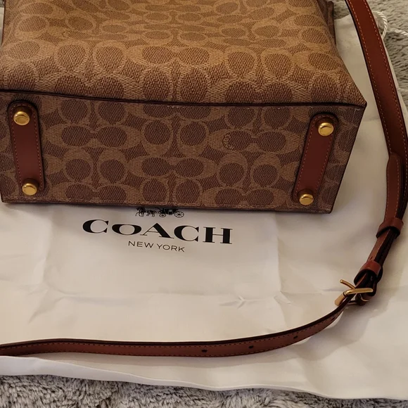 COACH Crossbody bag Purse new very good condition